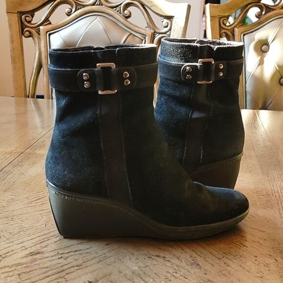 Anne Klein Sport size 7.5 zip up boots 🖤 - Picture 1 of 11